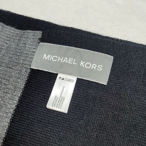 m51757303525_1.jpg Michael Kors Scarf NWT